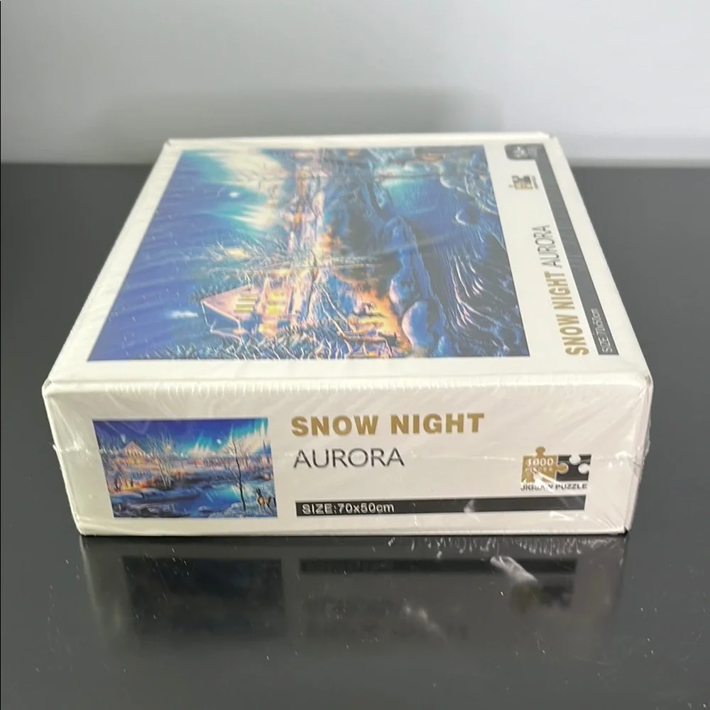 Snow Night Aurora 1000 pc. Sealed Puzzle - Picture 4 of 4